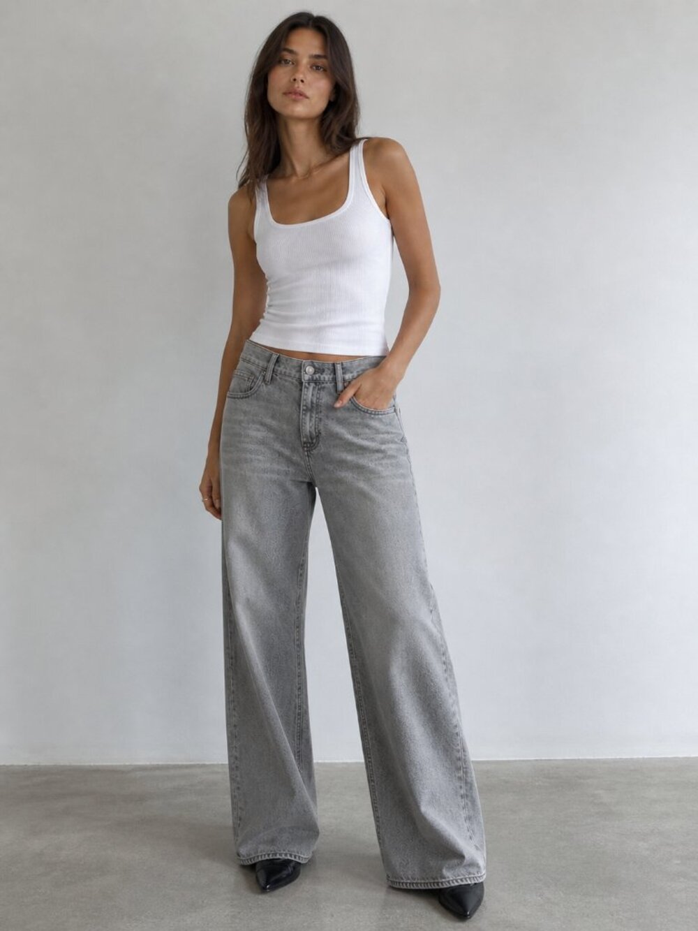 Quince Bella Size 28 Stretch Relaxed Straight Jeans Stonewashed Grey